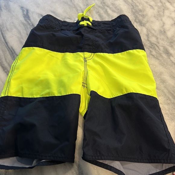 Lot of boys swim trunks - Picture 4 of 6